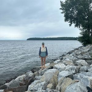 Meet your Posher, Lydia